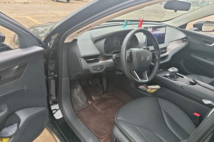 Used Hongqi E-QM5 2023 Revised Version Basic Travel Edition Driver Seat