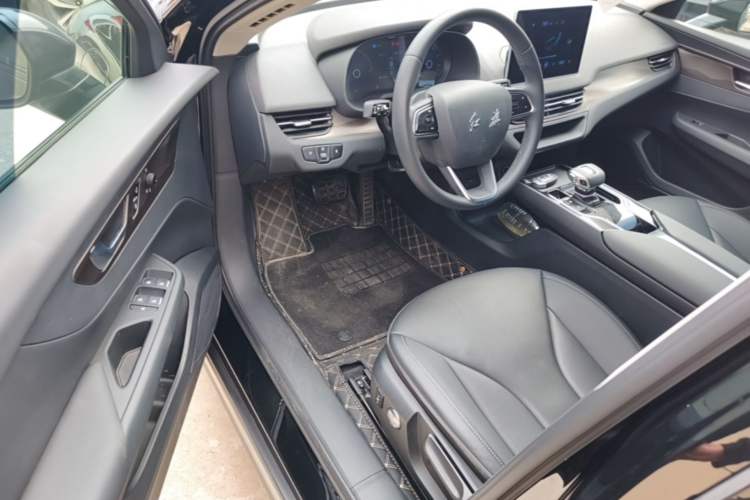 Used Hongqi E-QM5 2023 Revised Version Basic Travel Edition Driver Seat