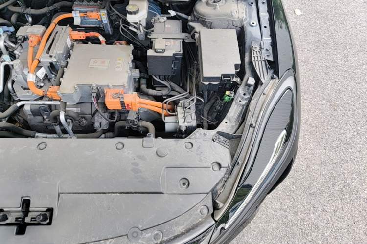 Used Hongqi E-QM5 2023 Revised Version Basic Travel Edition Engine Bay Left