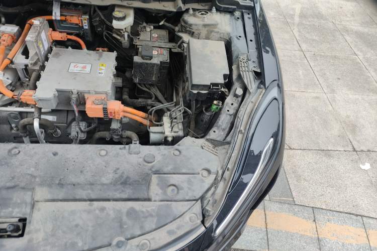 Used Hongqi E-QM5 2023 Base Travel Edition Engine Bay Left