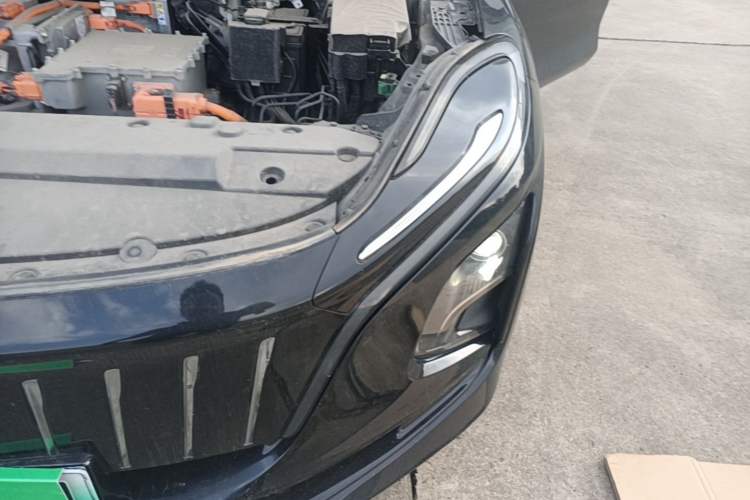 Used Hongqi E-QM5 2023 Base Travel Edition Engine Bay Left