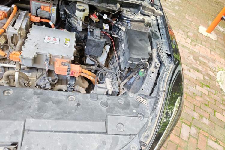 Used Hongqi E-QM5 2023 Revised Version Basic Travel Edition Engine Bay Left