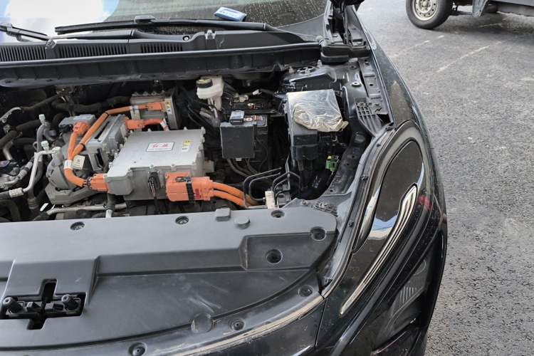 Used Hongqi E-QM5 2023 Revised Version Basic Travel Edition Engine Bay Left