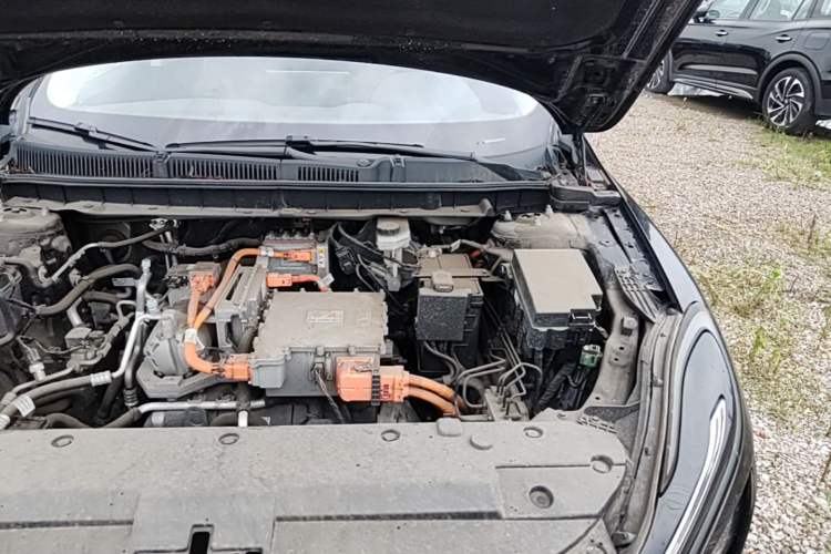Used Hongqi E-QM5 2023 Revised Version Basic Travel Edition Engine Bay Left