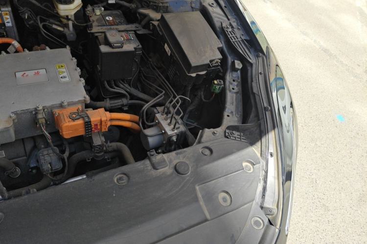 Used Hongqi E-QM5 2023 Base Travel Edition Engine Bay Left