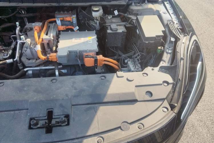 Used Hongqi E-QM5 2023 620km PLUS Engine Bay Left