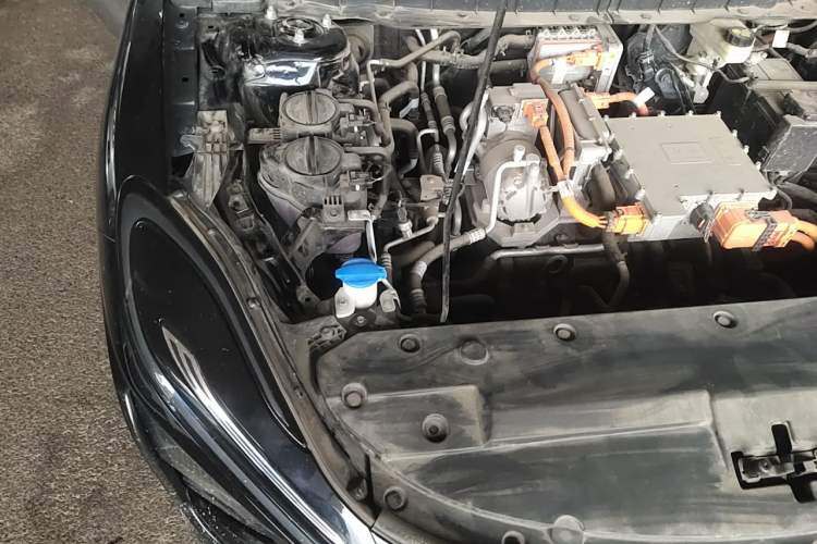 Used Hongqi E-QM5 2023 Base Travel Edition Engine Bay Right