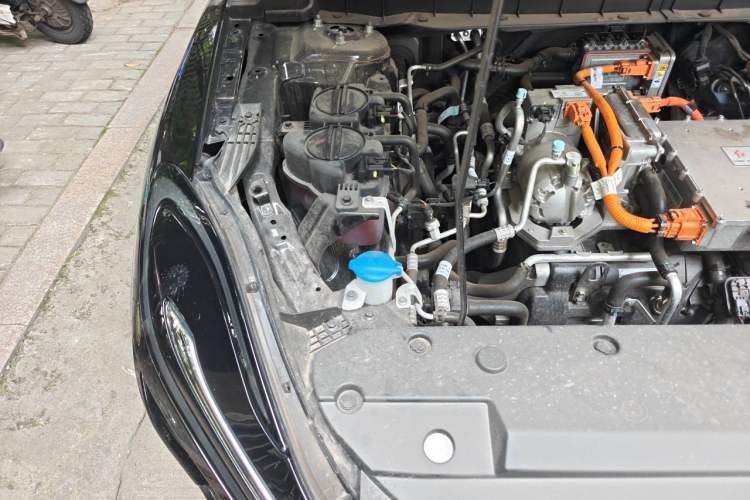Used Hongqi E-QM5 2023 620km PLUS Engine Bay Right