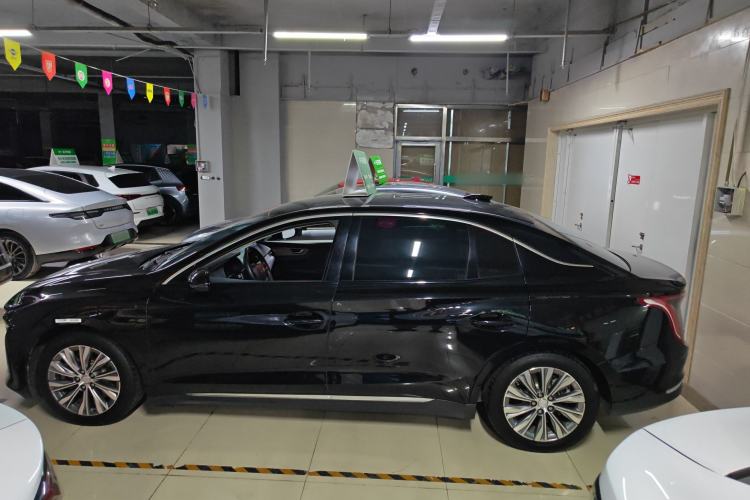 Used Hongqi E-QM5 2023 620km PLUS Exterior 1