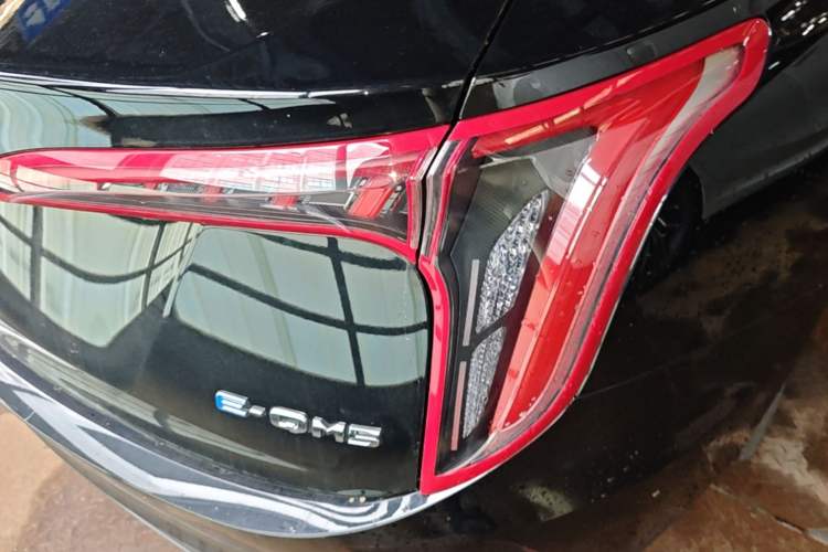 Used Hongqi E-QM5 2023 Revised Version Basic Travel Edition Exterior 3