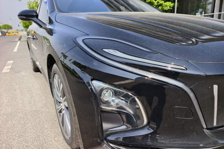 Used Hongqi E-QM5 2023 560km PLUS Exterior 3