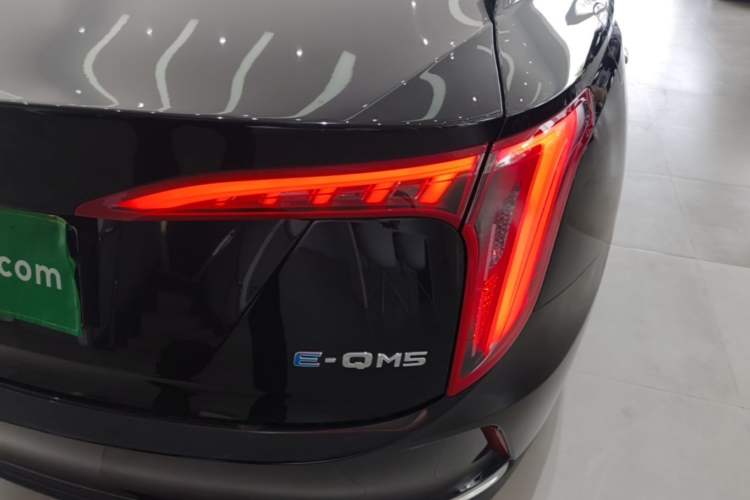 Used Hongqi E-QM5 2023 Revised Version Basic Travel Edition Exterior 3