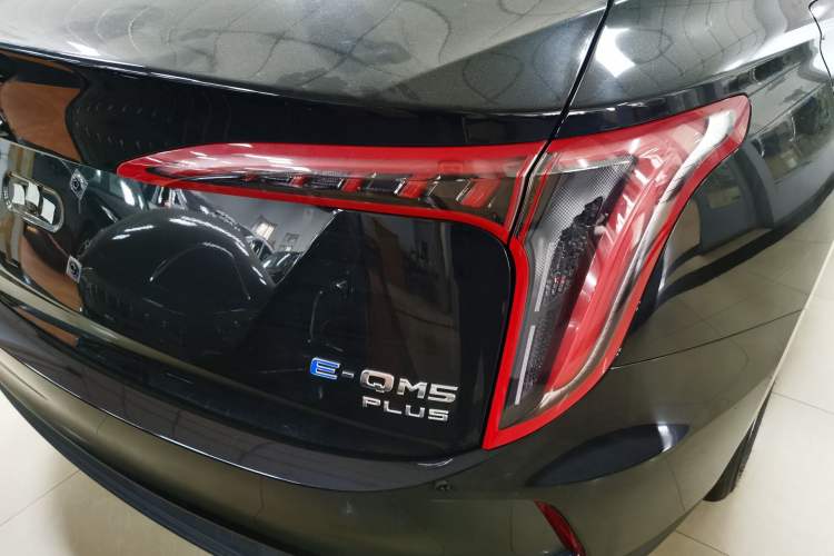 Used Hongqi E-QM5 2023 620km PLUS Exterior 4