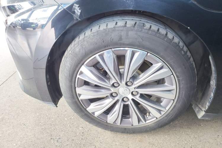 Used Hongqi E-QM5 2023 560km PLUS Exterior 4