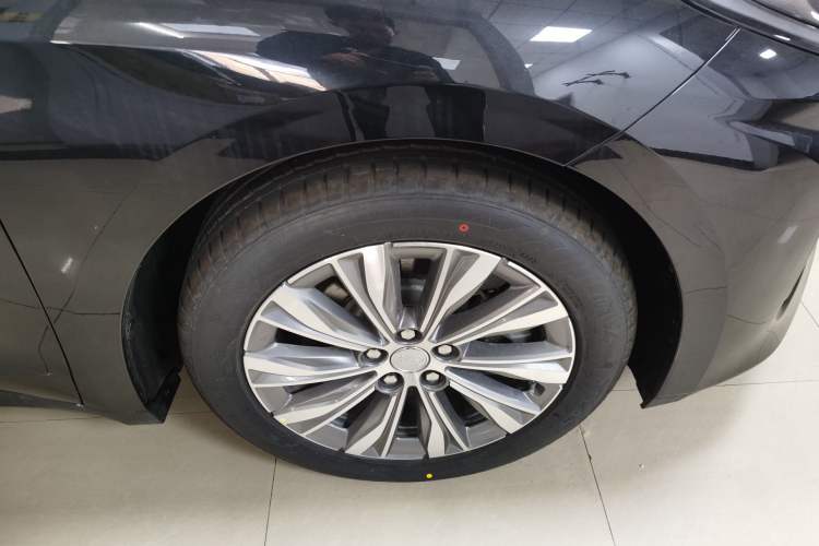 Used Hongqi E-QM5 2023 620km PLUS Exterior 5