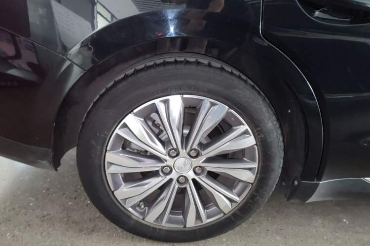 Used Hongqi E-QM5 2023 560km PLUS Exterior 5