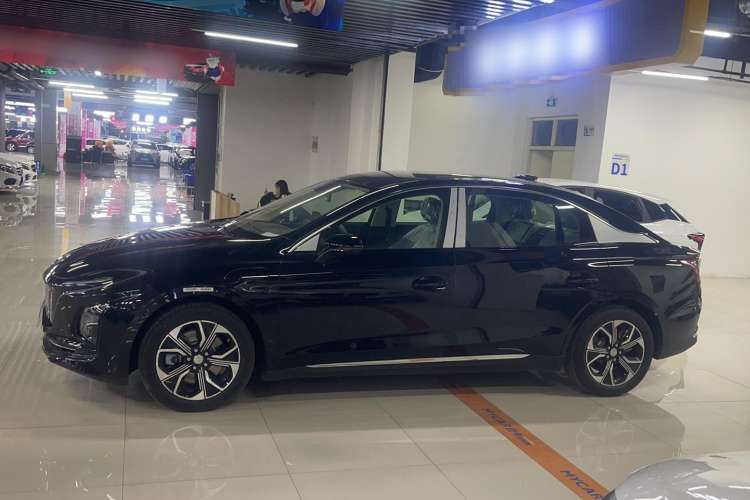 Used Hongqi E-QM5 2023 Revised Version Basic Travel Edition Exterior 5