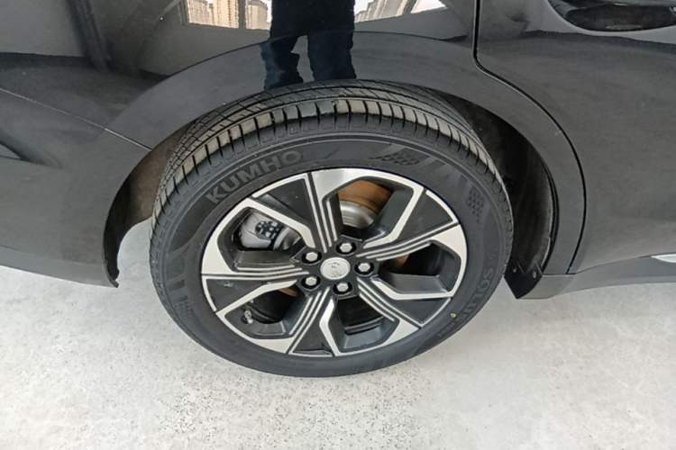 Used Hongqi E-QM5 2023 Base Travel Edition Exterior 5