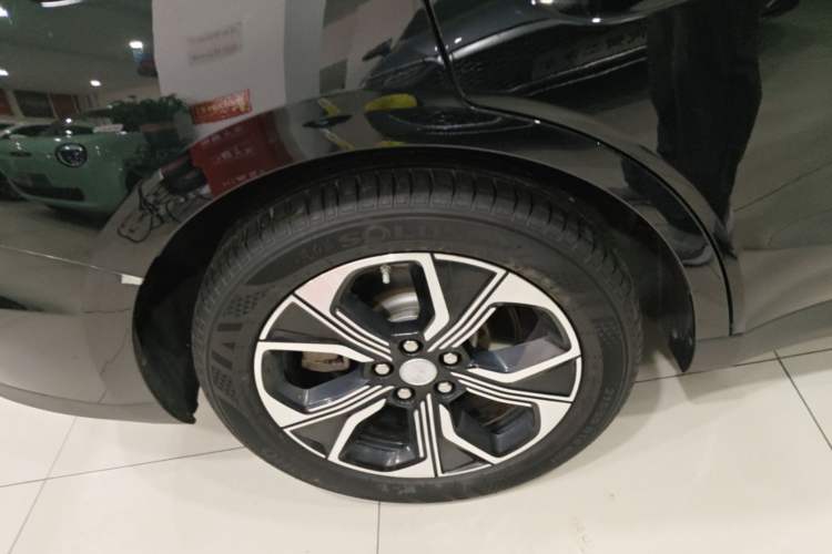 Used Hongqi E-QM5 2023 Revised Version Basic Travel Edition Exterior 5