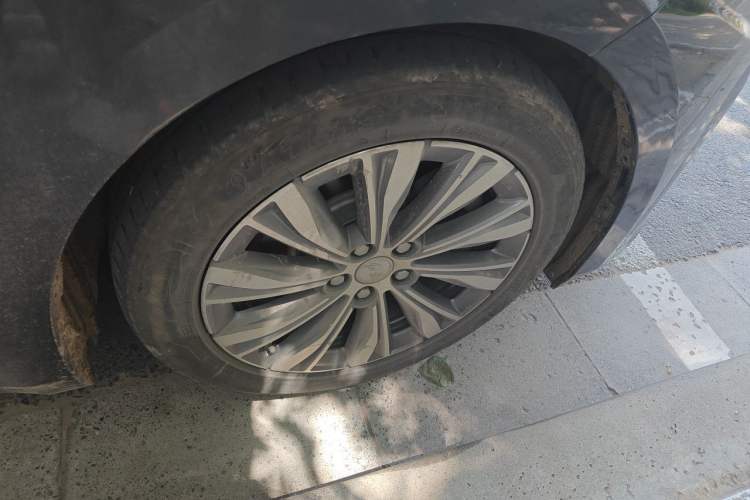 Used Hongqi E-QM5 2023 620km PLUS Exterior 7