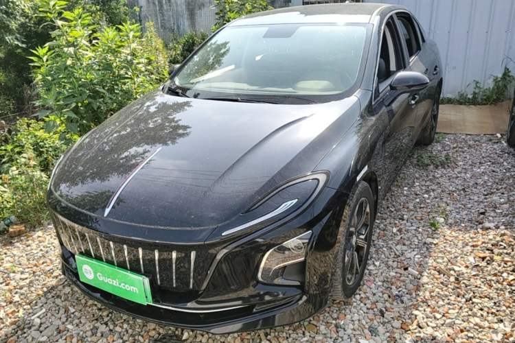 Used Hongqi E-QM5 2023 Revised Version Basic Travel Edition Front