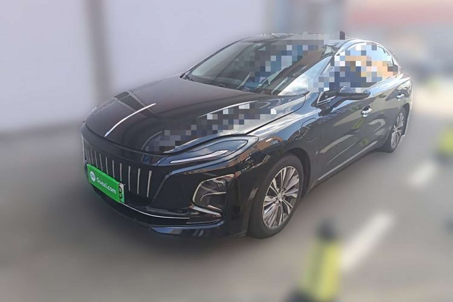 Used Hongqi E-QM5 2023 620km PLUS Front Left 45 Deg