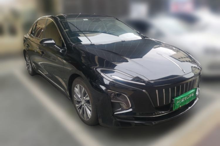 Used Hongqi E-QM5 2023 620km PLUS Front Right 45 Deg