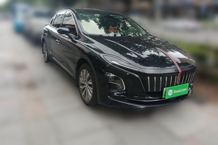 Used Hongqi E-QM5 2023 620km PLUS Front Right 45 Deg