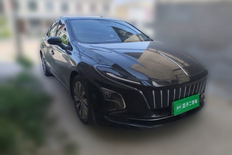 Used Hongqi E-QM5 2023 620km PLUS Front Right 45 Deg