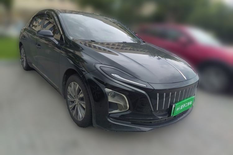 Used Hongqi E-QM5 2023 620km PLUS Front Right 45 Deg
