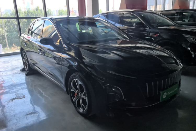 Used Hongqi E-QM5 2023 Revised Version Basic Travel Edition Front Right 45 Deg