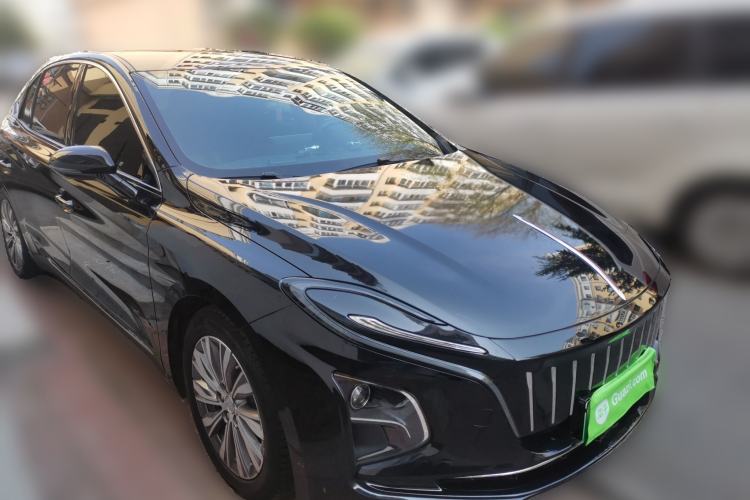 Used Hongqi E-QM5 2023 620km PLUS Front Right 45 Deg
