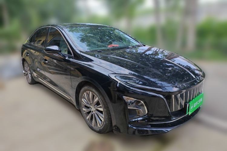 Used Hongqi E-QM5 2023 620km PLUS Front Right 45 Deg