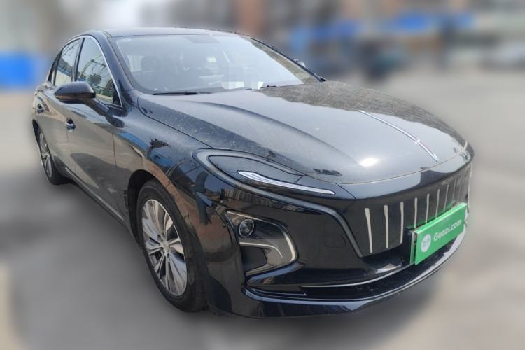 Used Hongqi E-QM5 2023 620km PLUS Front Right 45 Deg