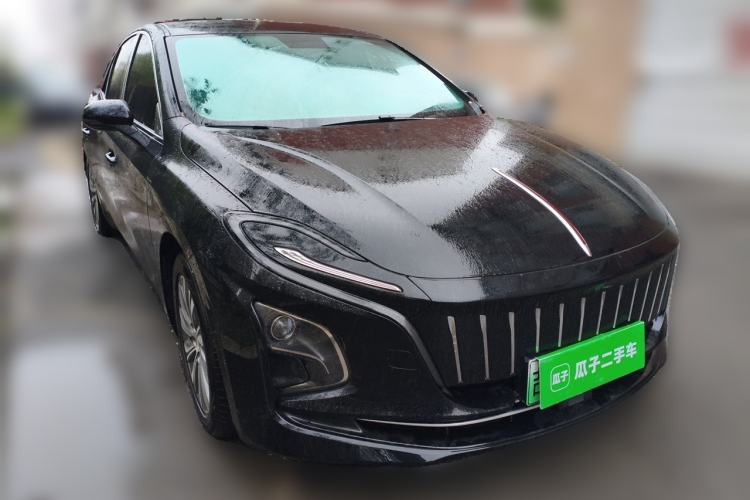 Used Hongqi E-QM5 2023 620km PLUS Front Right 45 Deg