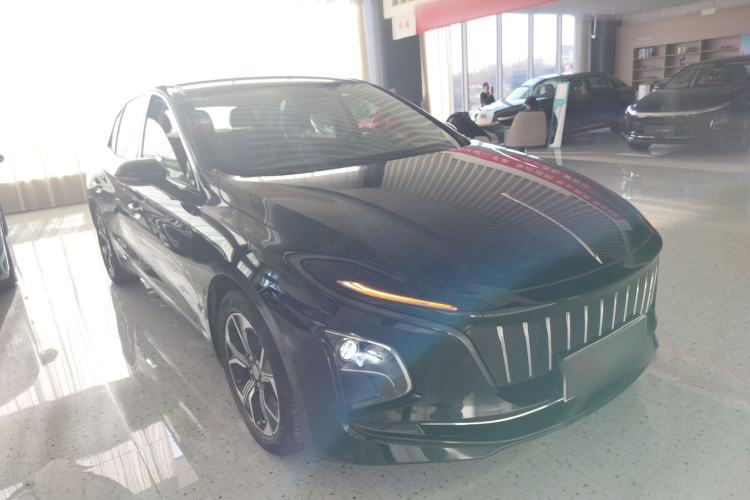 Used Hongqi E-QM5 2023 Revised Version Basic Travel Edition Front Right 45 Deg