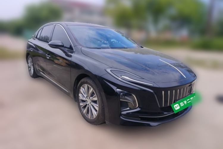 Used Hongqi E-QM5 2023 620km PLUS Front Right 45 Deg