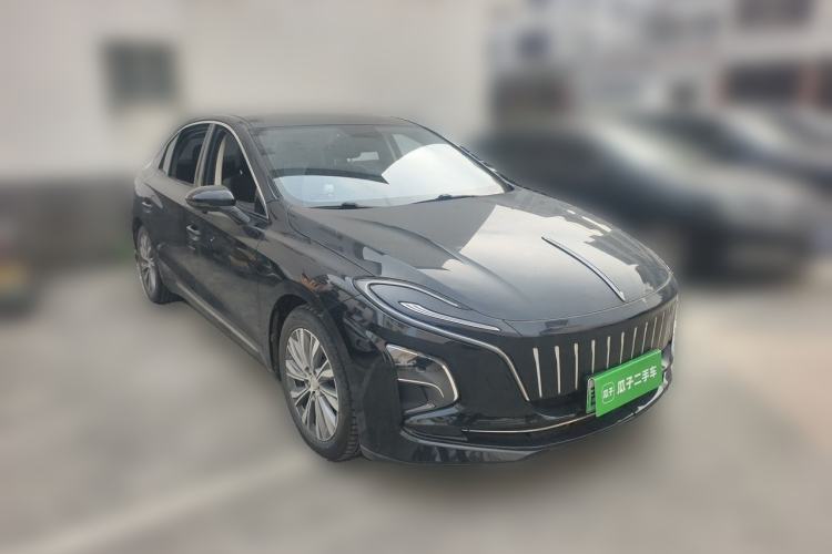 Used Hongqi E-QM5 2023 560km PLUS Front Right 45 Deg