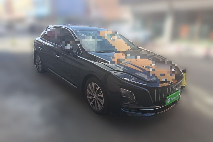 Used Hongqi E-QM5 2023 620km PLUS Front Right 45 Deg