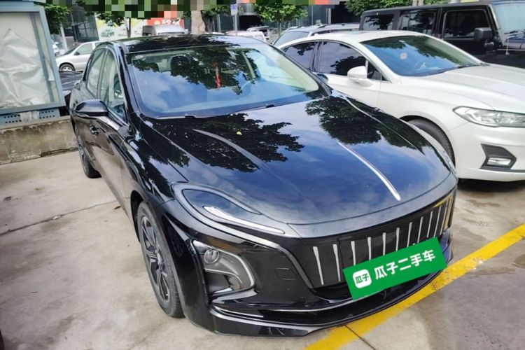 Used Hongqi E-QM5 2023 Revised Version Basic Travel Edition Front Right 45 Deg