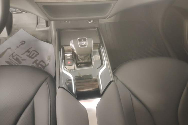Used Hongqi E-QM5 2023 Revised Version Basic Travel Edition Gear Lever