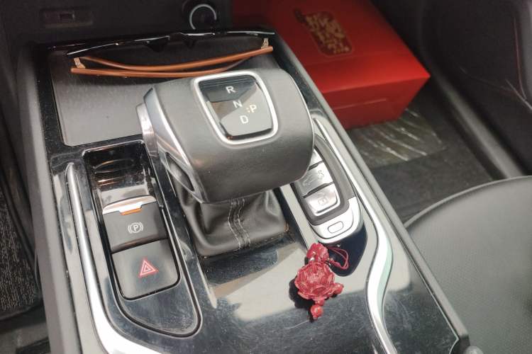Used Hongqi E-QM5 2023 Base Travel Edition Gear Lever