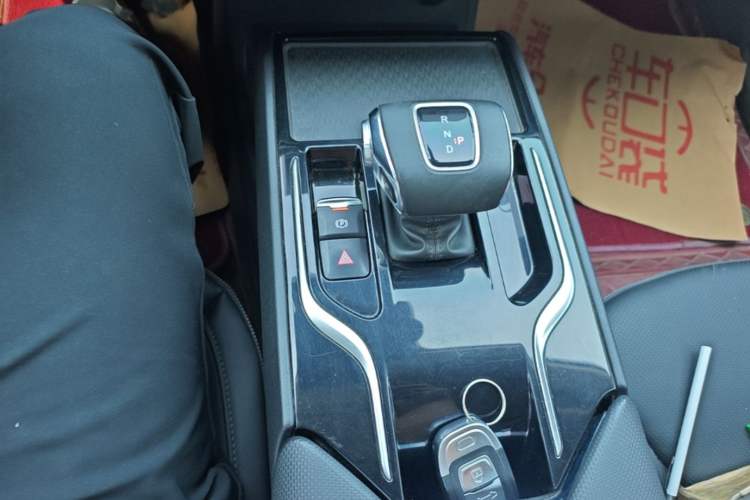 Used Hongqi E-QM5 2023 Revised Version Basic Travel Edition Gear Lever