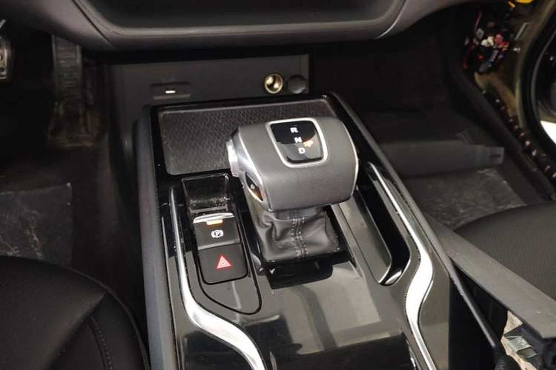 Used Hongqi E-QM5 2023 Revised Version Basic Travel Edition Gear Lever
