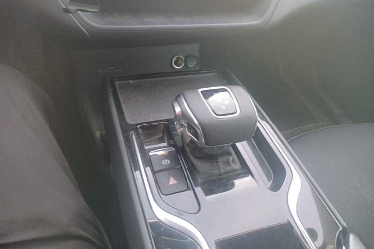 Used Hongqi E-QM5 2023 Base Travel Edition Gear Lever