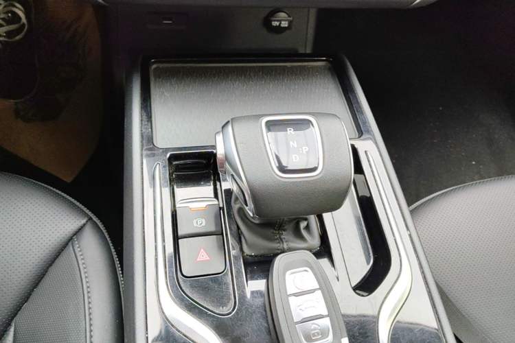 Used Hongqi E-QM5 2023 Revised Version Basic Travel Edition Gear Lever