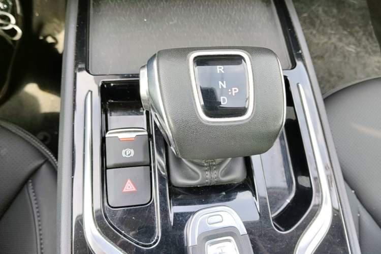 Used Hongqi E-QM5 2023 Revised Version Basic Travel Edition Gear Lever