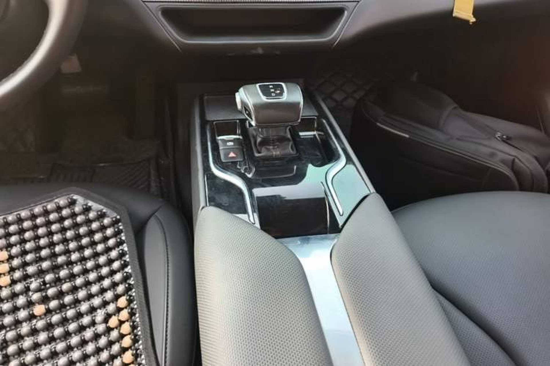 Used Hongqi E-QM5 2023 Base Travel Edition Gear Lever