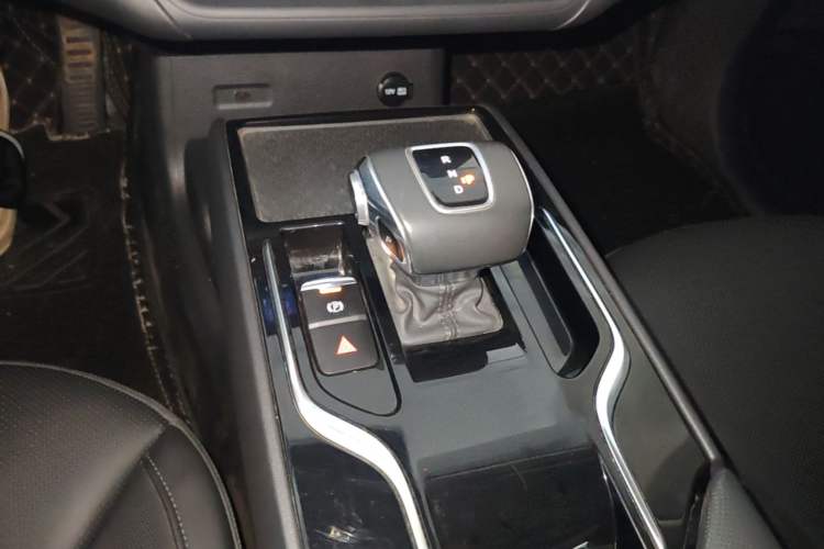 Used Hongqi E-QM5 2023 Base Travel Edition Gear Lever
