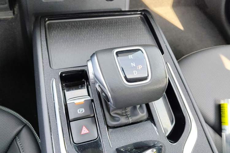 Used Hongqi E-QM5 2023 Revised Version Basic Travel Edition Gear Lever